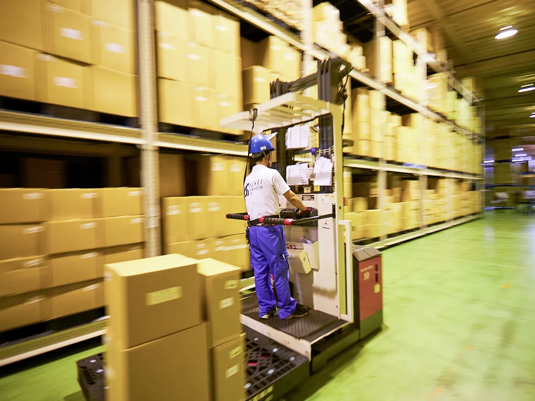 迅速な出荷体制でいち早くお客様に商品をお届け